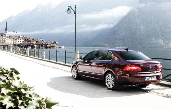 Фото автомобиля Skoda SuperB
