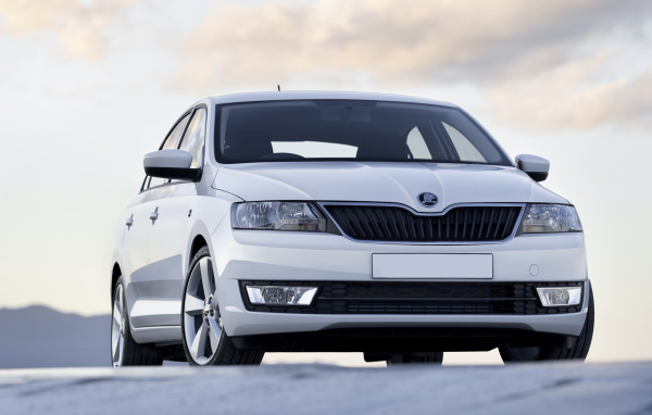 Тест драйв автомобиля Skoda Rapid