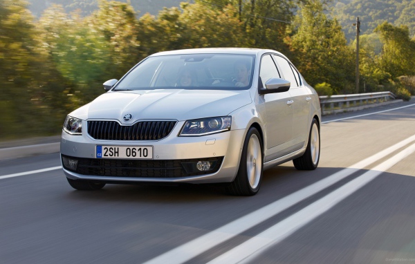 Надежная машина Skoda Octavia 2013