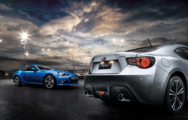 Красивый автомобиль Subaru BRZ в Москве