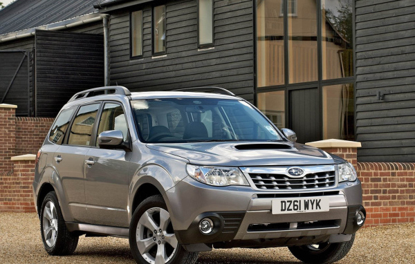 Надежная машина Subaru Forester 2013