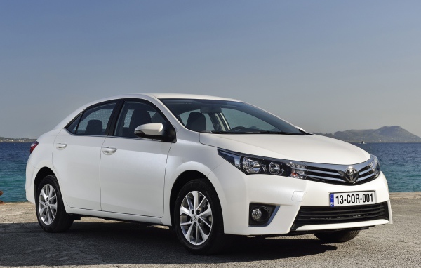 Новая машина Toyota Corolla 2014