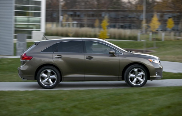 Новый автомобиль Toyota Venza