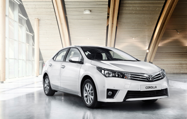 Надежная машина Toyota Corolla 2014