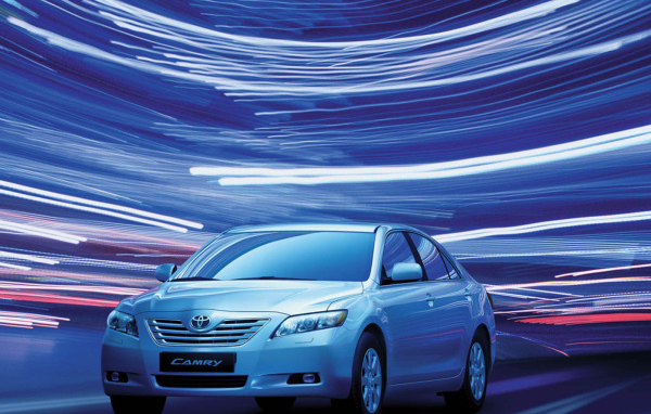 Новая машина Toyota Camry