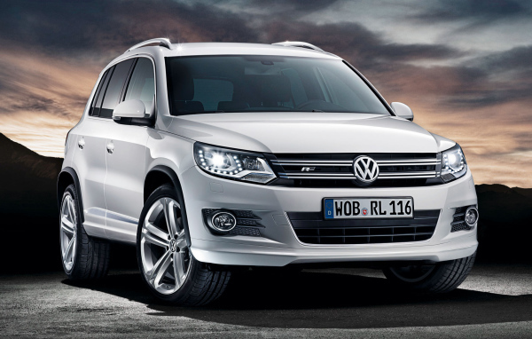 Красивый автомобиль Volkswagen  Taigun 2014 в Москве