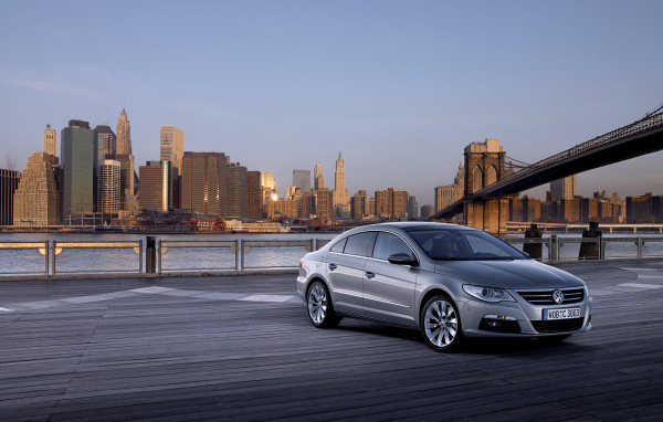 Фото автомобиля Volkswagen Passat