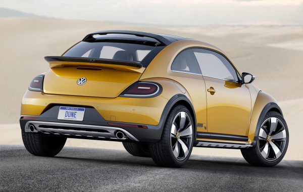 Надежный автомобиль Volkswagen Beetle Dune 2014
