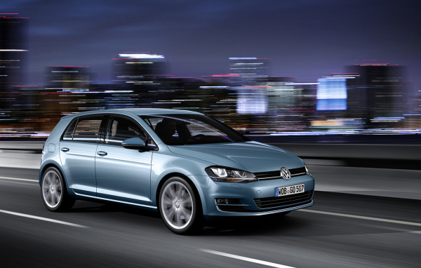 Тест драйв автомобиля Volkswagen Golf