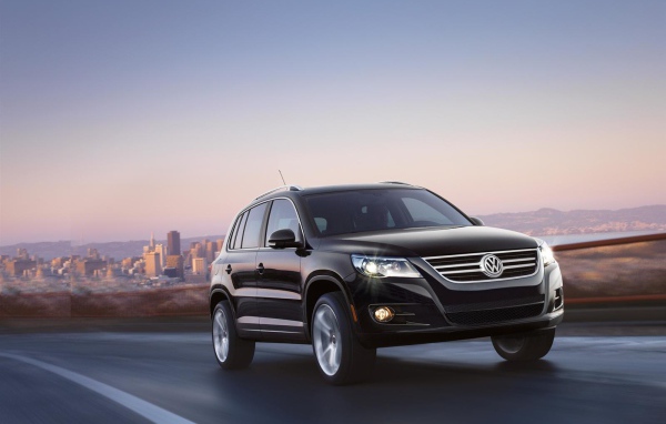 Тест драйв автомобиля Volkswagen Tiguan