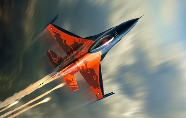 Боевой сокол самолет F16
