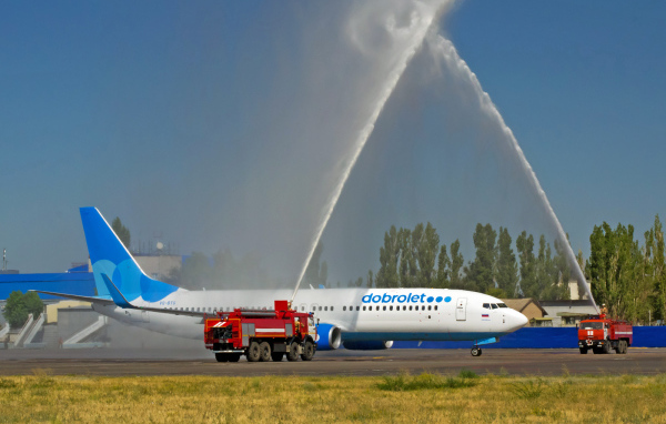 Водная арка для самолета Добролет