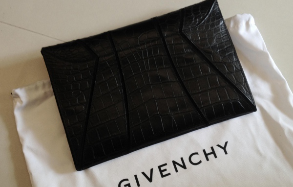 Сумка клатч от Givenchy