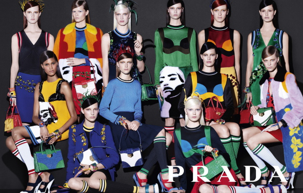 Женская одежда Prada