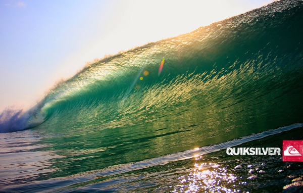 Серфинг на зеленой волне