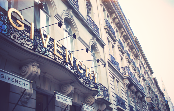 Штаб квартира компании Givenchy