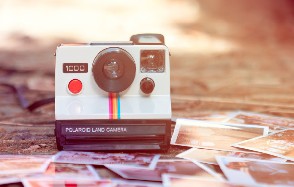 Ретро фотокамера полароид