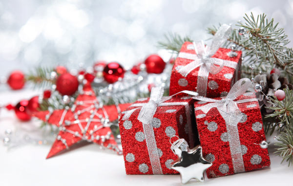 Красные подарки