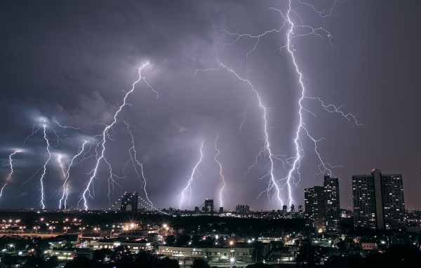 Гроза над городом