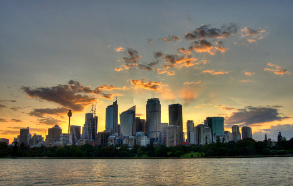 Закат за небоскребами