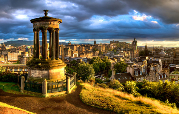 Старинный памятник на горе