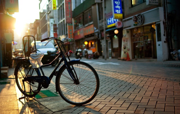 Велосипед на Корейской улице