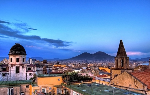 Городской пейзаж с крепостью