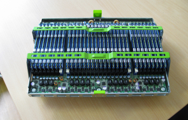 Блок оперативной памяти сервера