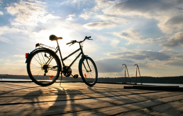 Велосипед на набережной
