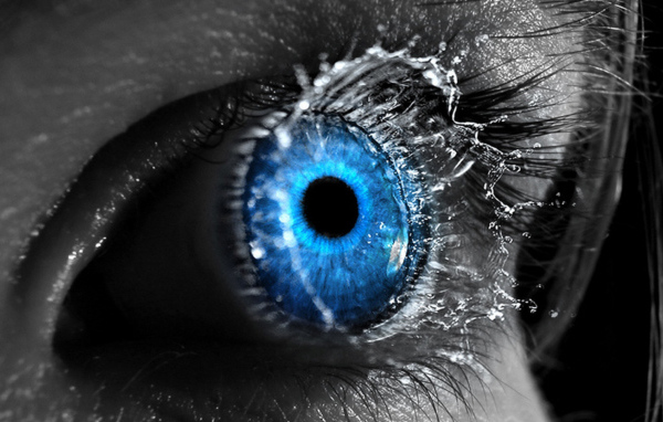 Синий глаз