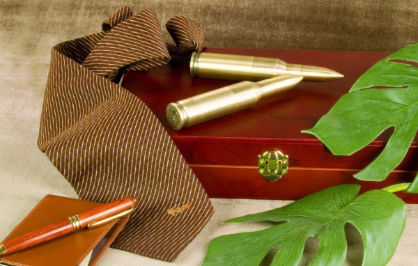 Пули, галстук и шкатулка