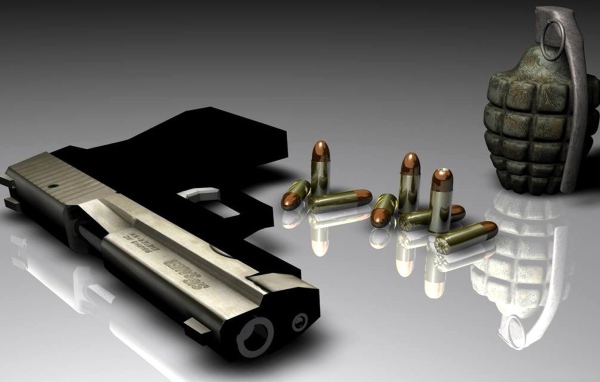 Пистолет и граната