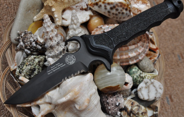 Кинжал на ракушках