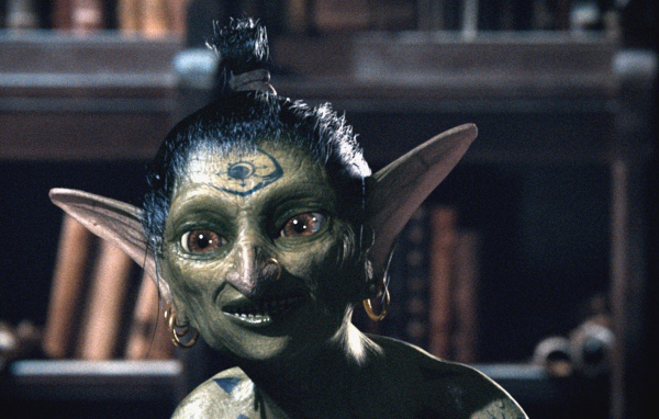 Инопланетянин с татуировкой на лбу