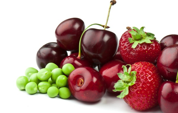 Вишня и клубника