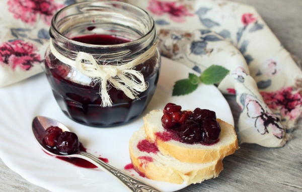 Вишневое варенье