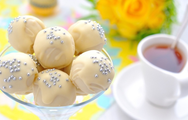 Десерт в белом шоколаде