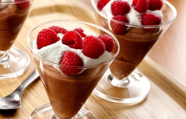 Малиновый десерт