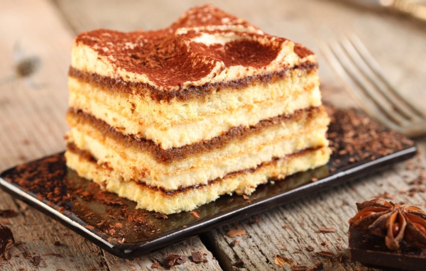 Сдобный торт с кремом