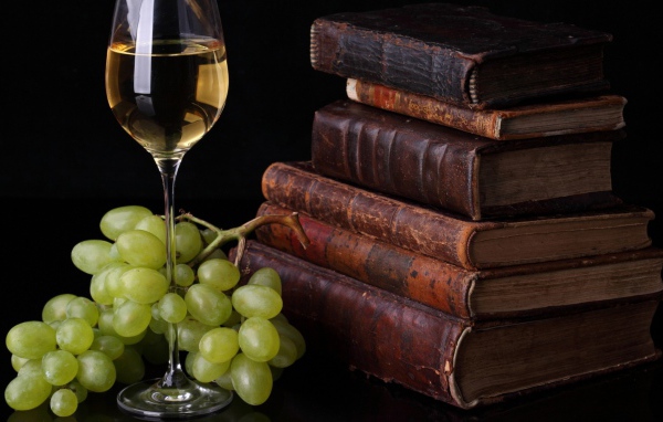 Вино и книги