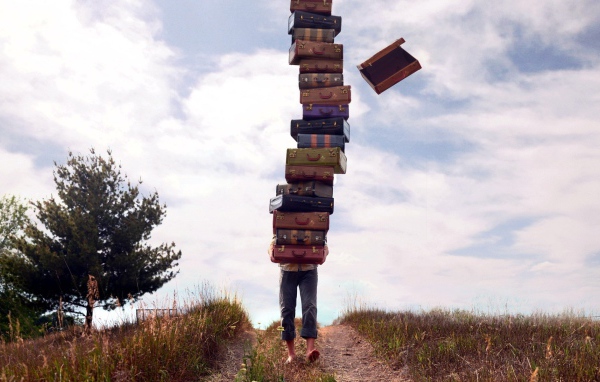 Человек с чемоданами