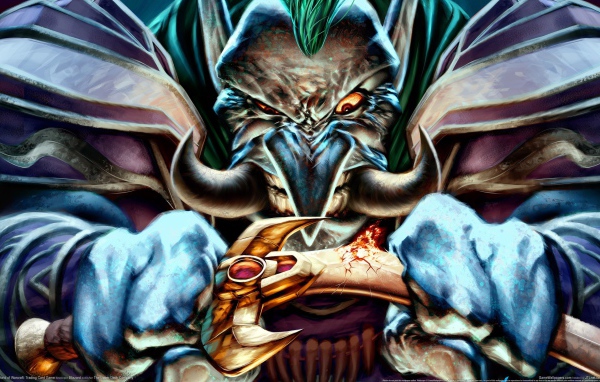 Чудовище ломает меч