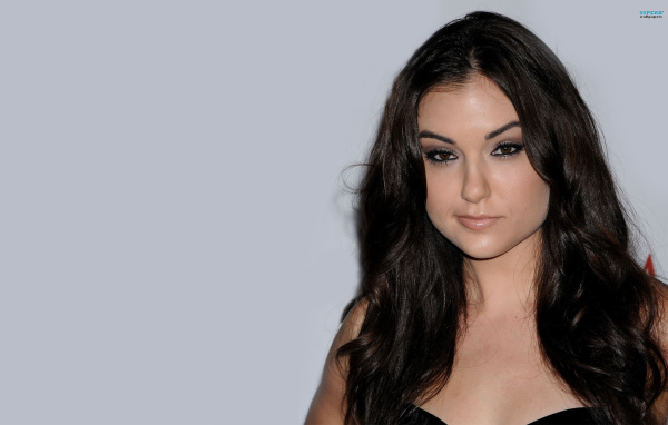 Красивая модель Саша Грей