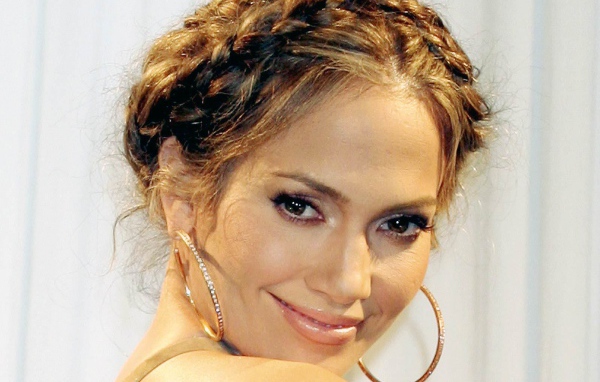 Famous Actress Jennifer Lopez