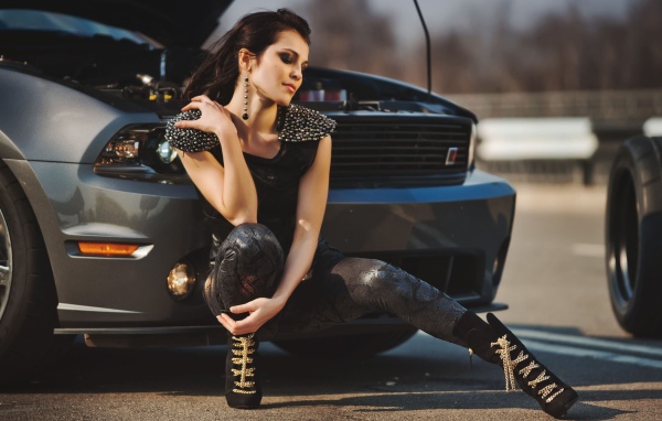 Очаровательная модель Сати Казанова