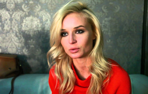 Красивая актриса Полига Гагарина
