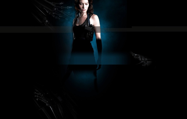 Модель Лина Хиди