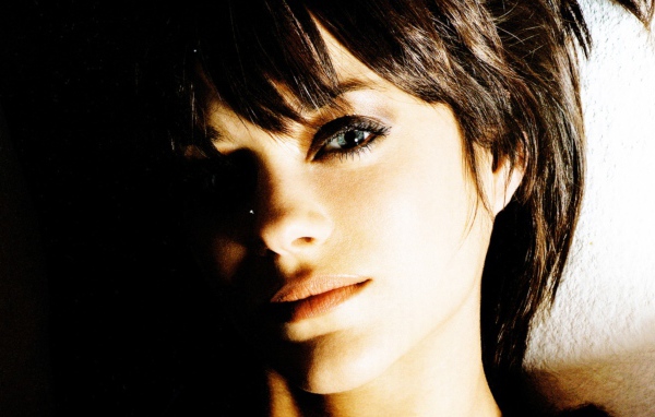 Очаровательная модель Марион Котийяр