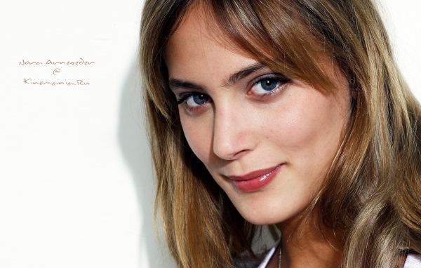 Известная модель Нора Арнезедер