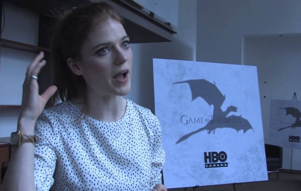 Очаровательная Роуз Лесли